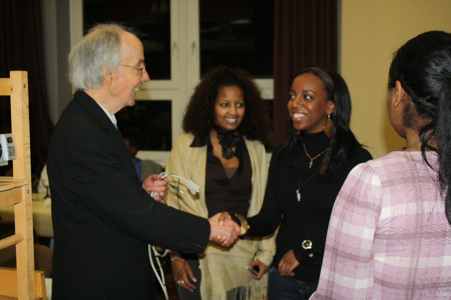 ../Images/Feiern in Hofheim Kirche 07.12.08 041.jpg